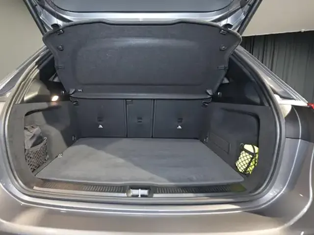 Mercedes-Benz B 220