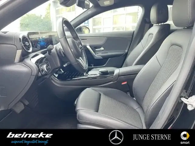Mercedes-Benz CLA 220