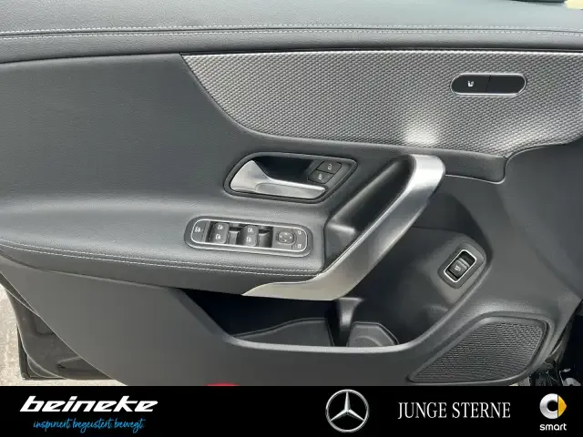 Mercedes-Benz CLA 220