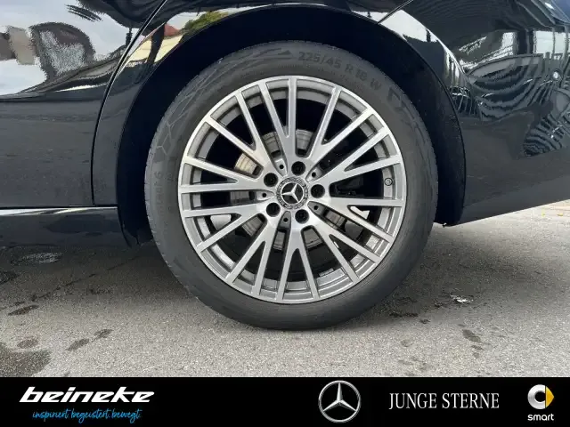 Mercedes-Benz CLA 220