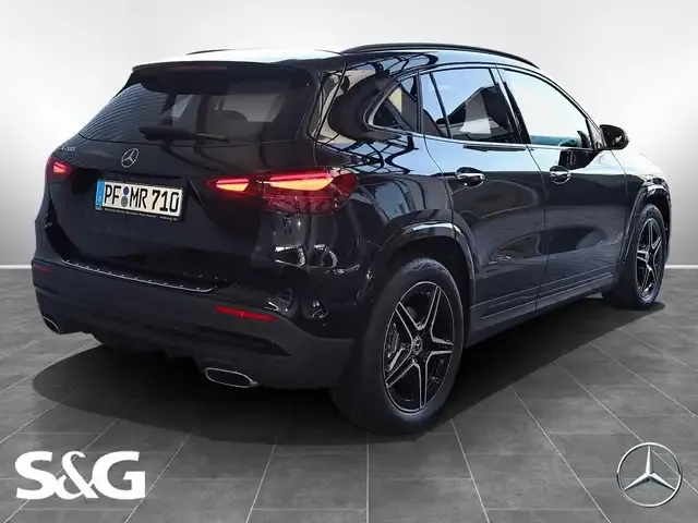 Mercedes-Benz GLA 200