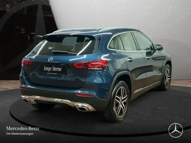 Mercedes-Benz GLA 250