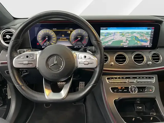 Mercedes-Benz E 220
