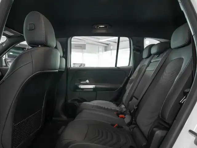 Mercedes-Benz EQB 300