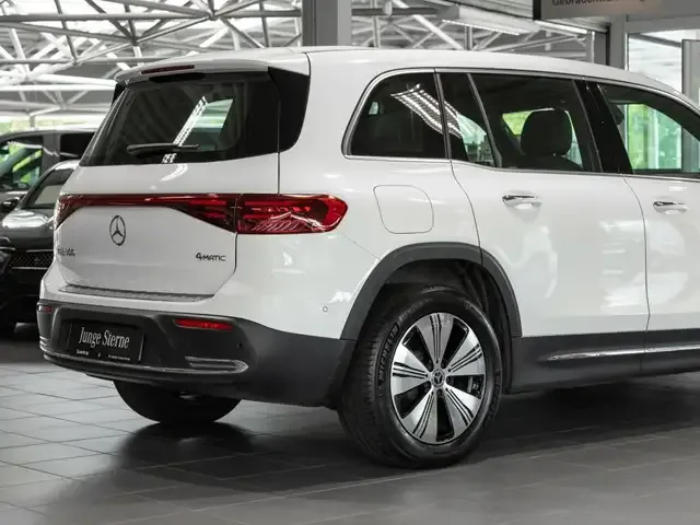 Mercedes-Benz EQB 300