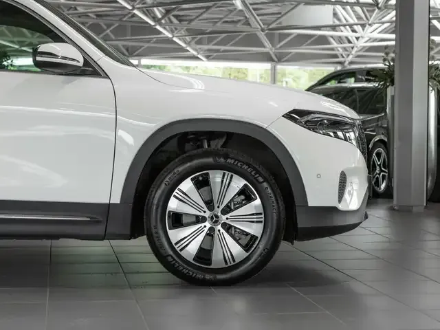 Mercedes-Benz EQB 300