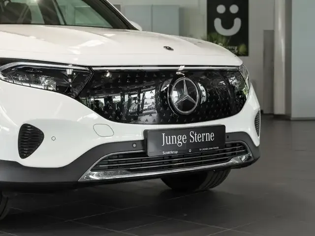 Mercedes-Benz EQB 300