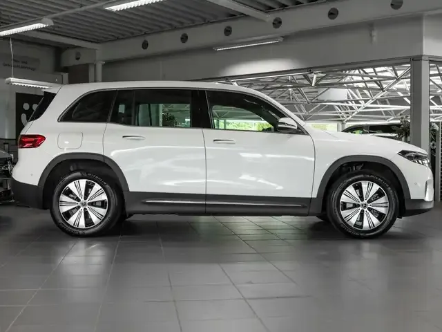 Mercedes-Benz EQB 300