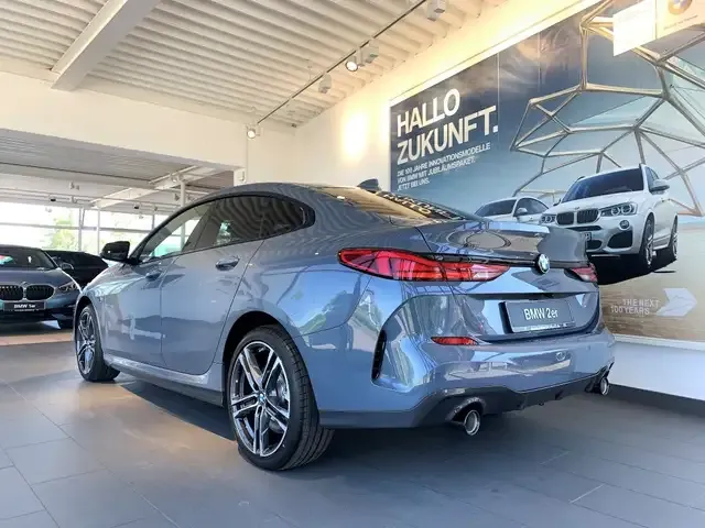BMW 220