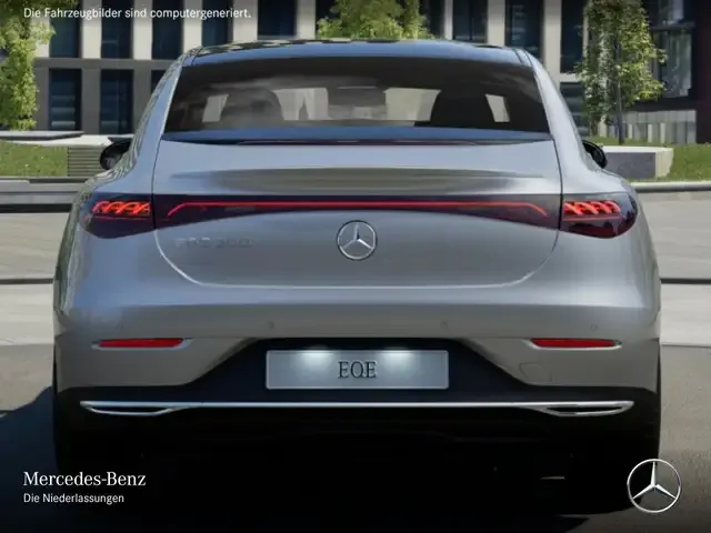 Mercedes-Benz EQE 300