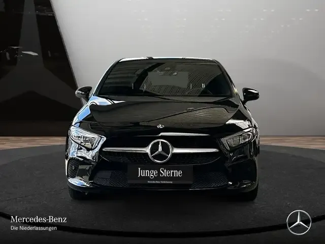 Mercedes-Benz A 220