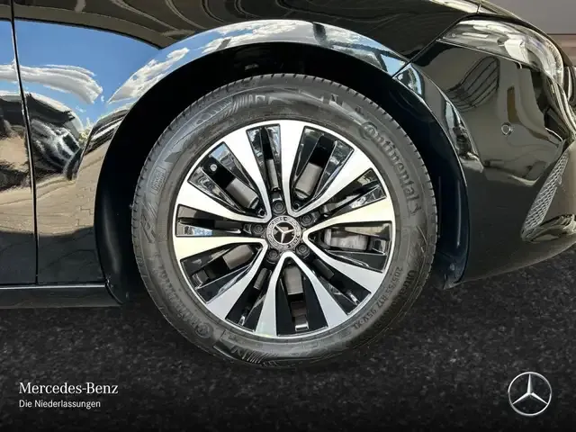 Mercedes-Benz A 220