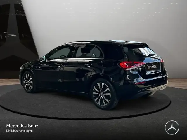 Mercedes-Benz A 220