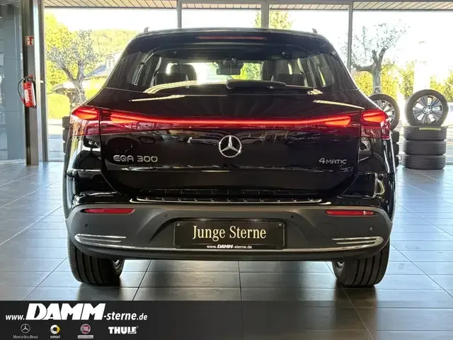 Mercedes-Benz EQA 300