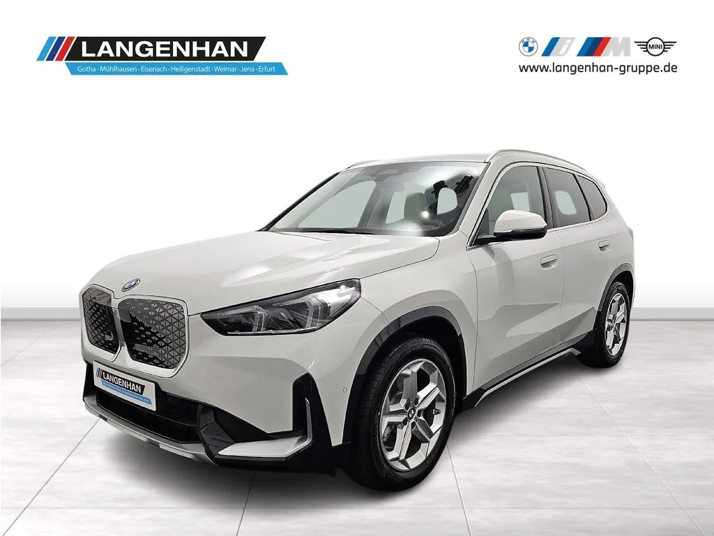 BMW iX1