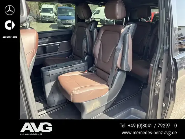Mercedes-Benz V 250