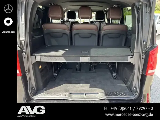 Mercedes-Benz V 250