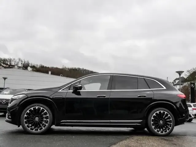 Mercedes-Benz EQS SUV