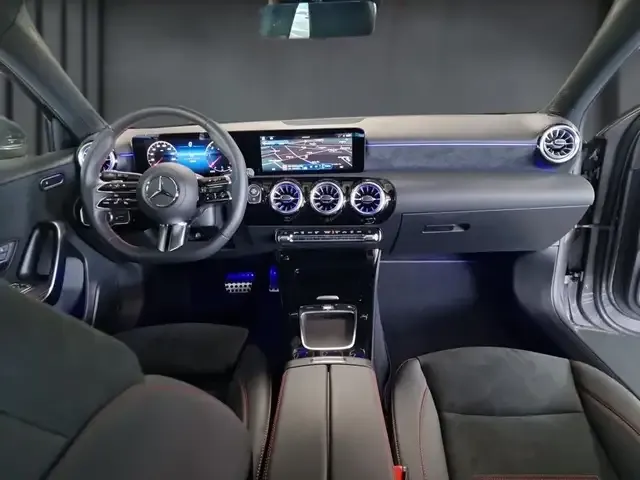 Mercedes-Benz A 200