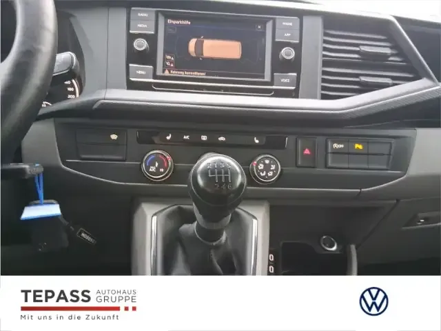 Volkswagen T6.1 Caravelle