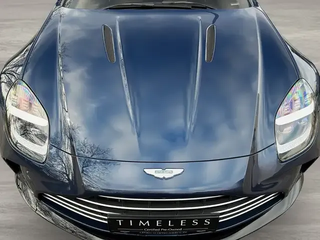 Aston Martin Vantage