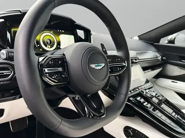 Aston Martin Vantage