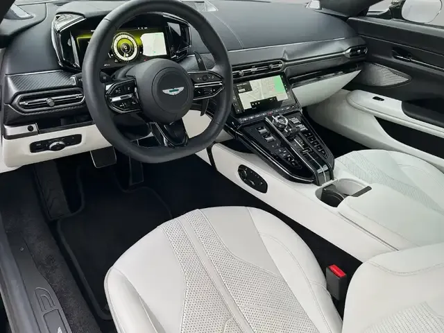 Aston Martin Vantage