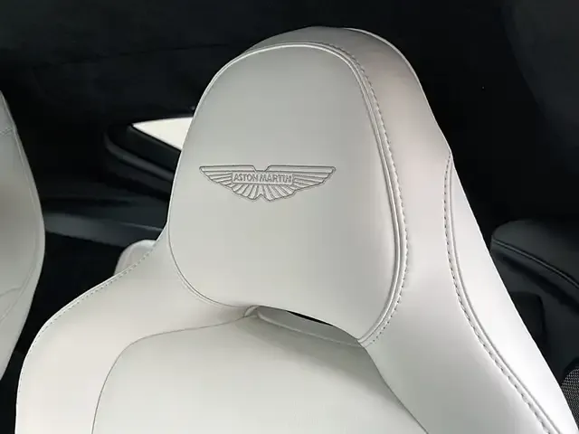 Aston Martin Vantage