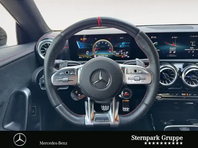 Mercedes-Benz CLA 45 AMG