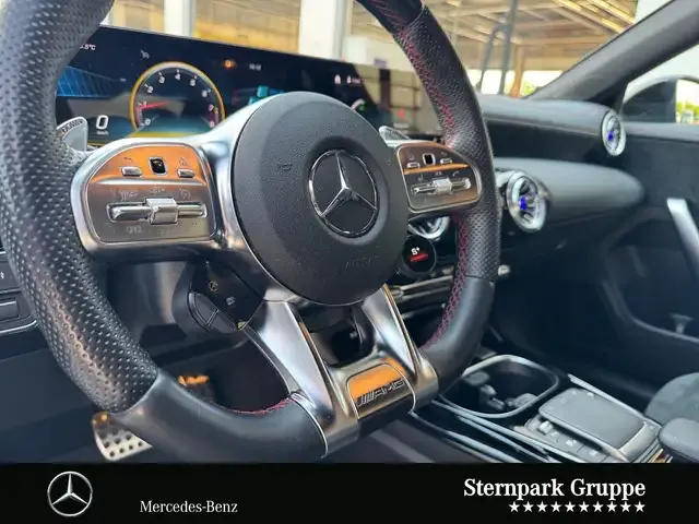 Mercedes-Benz CLA 45 AMG