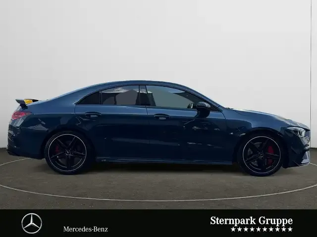 Mercedes-Benz CLA 45 AMG