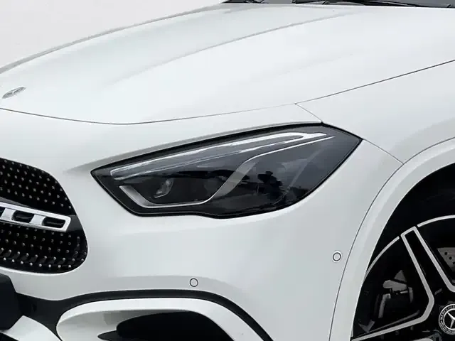 Mercedes-Benz GLA 200