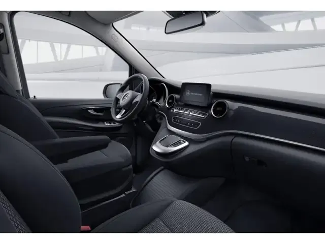 Mercedes-Benz V 220