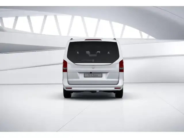 Mercedes-Benz V 220