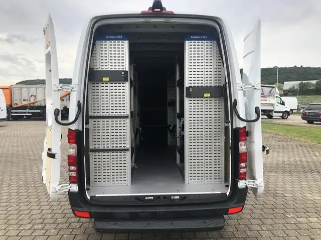 Mercedes-Benz Sprinter