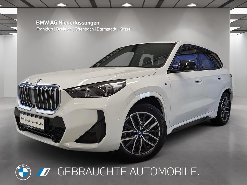 BMW iX1