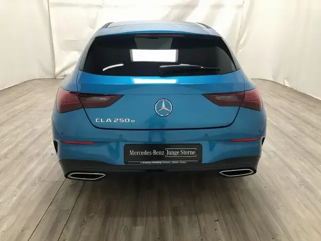 Mercedes-Benz CLA 250