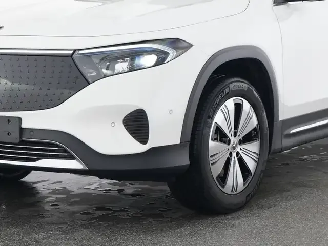 Mercedes-Benz EQB 350