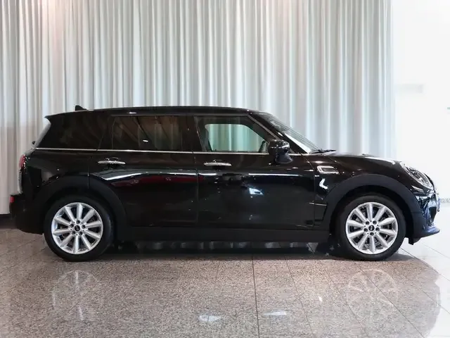 MINI Cooper Clubman