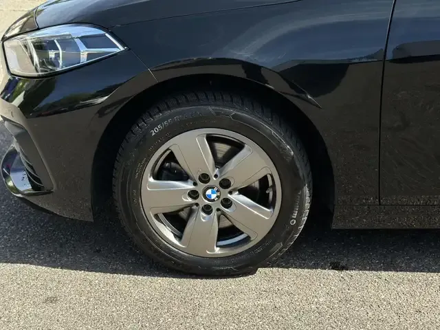 BMW 118