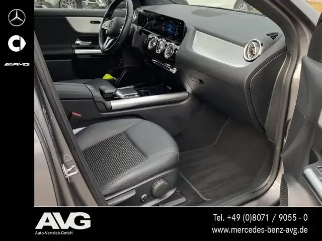 Mercedes-Benz EQA 250