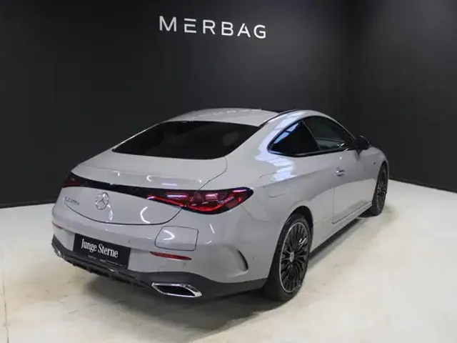 Mercedes-Benz CLE 300