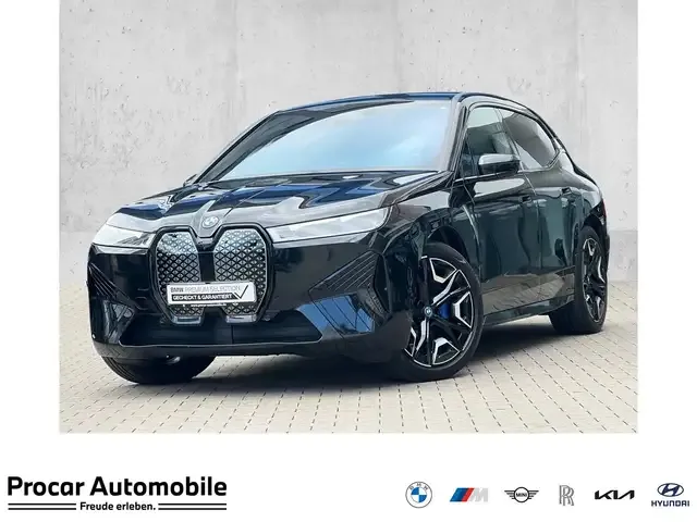 BMW iX
