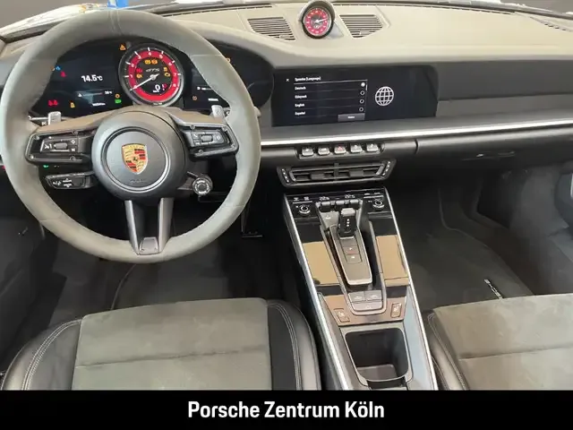 Porsche 992