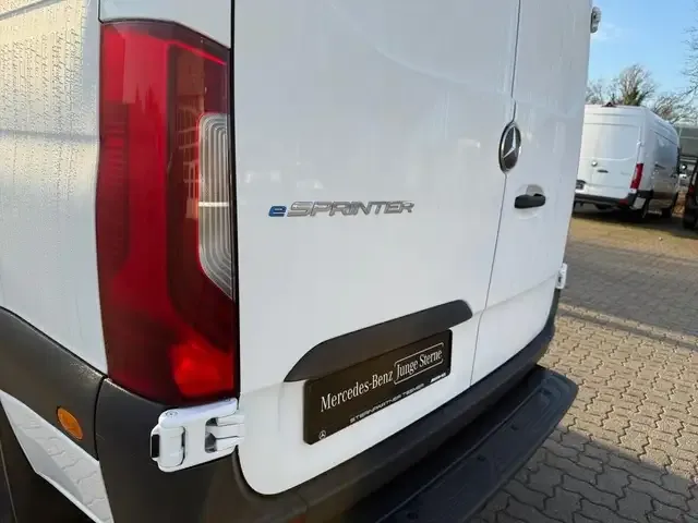 Mercedes-Benz Sonstige