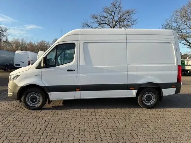 Mercedes-Benz Sonstige