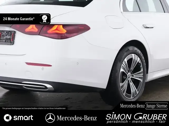 Mercedes-Benz E 200