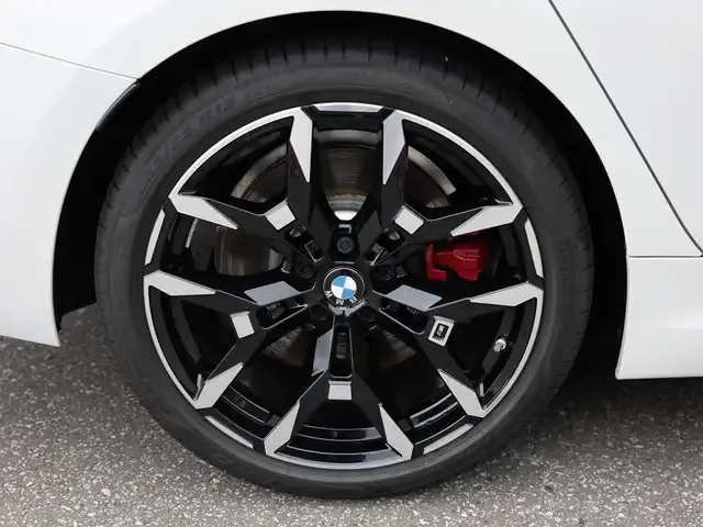 BMW 340