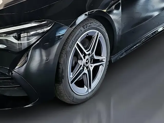 Mercedes-Benz CLA 220