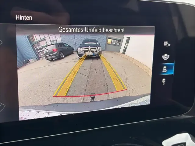 Mercedes-Benz EQA 300